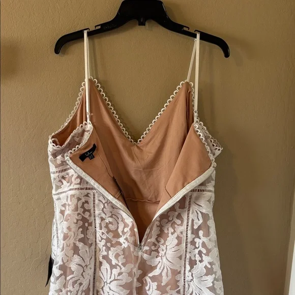 Lulu's Women’s White & Nude Lace Dress Spaghetti straps Fitted size XXL NEW - Picture 8 of 17